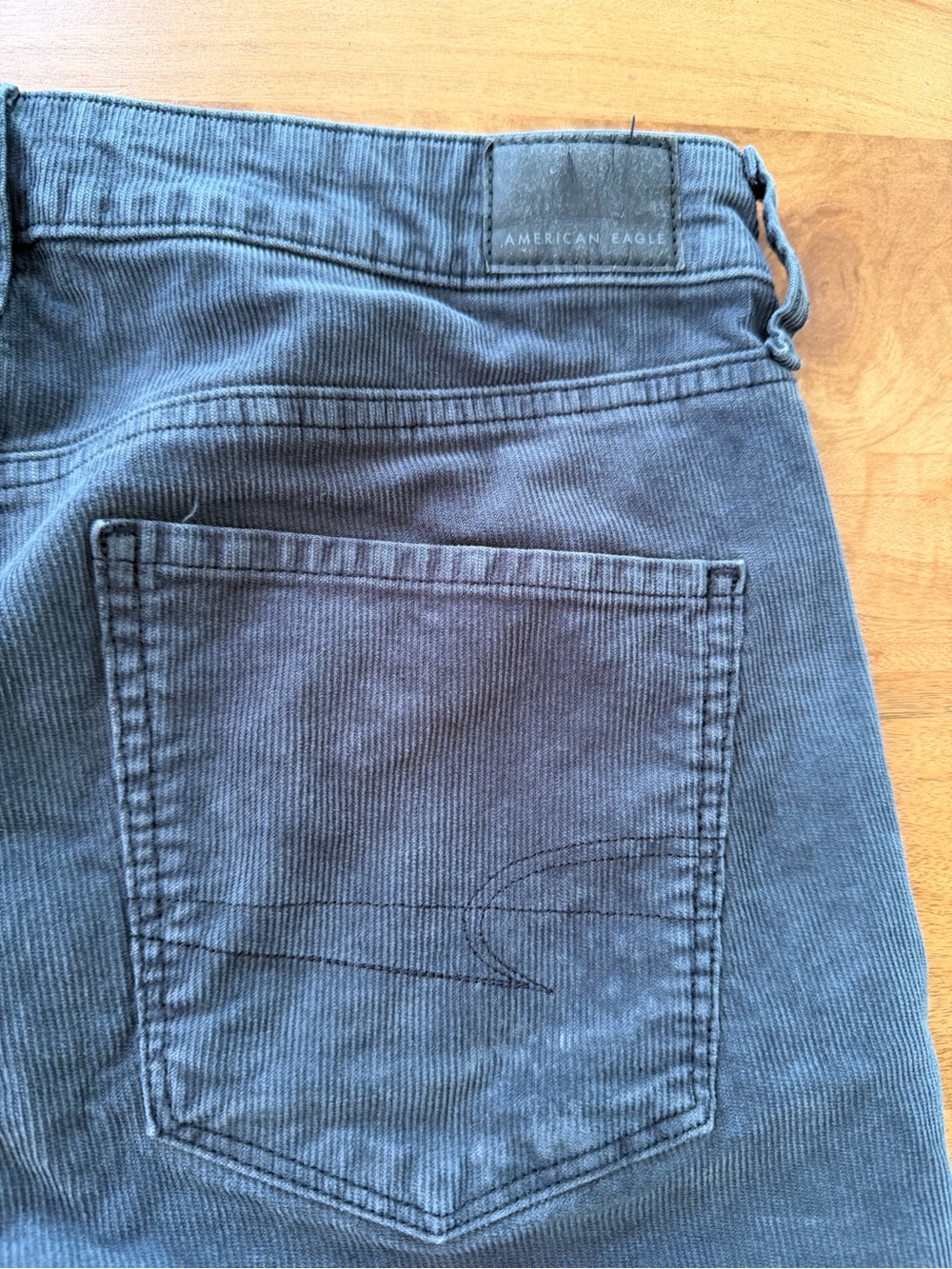American Eagle Outfitters Super High-Rise Flare Corduroy in Gray Size 10 Short - Picture 10 of 12